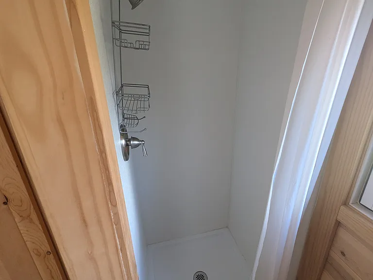 2433 Bella Vista Dr #B — Photo 8