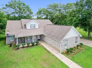 4330 Walter St, Moss Point, MS 39563