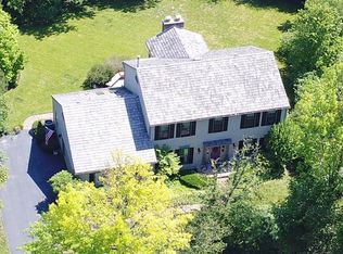 785 Valley Rd, Lake Forest, IL 60045