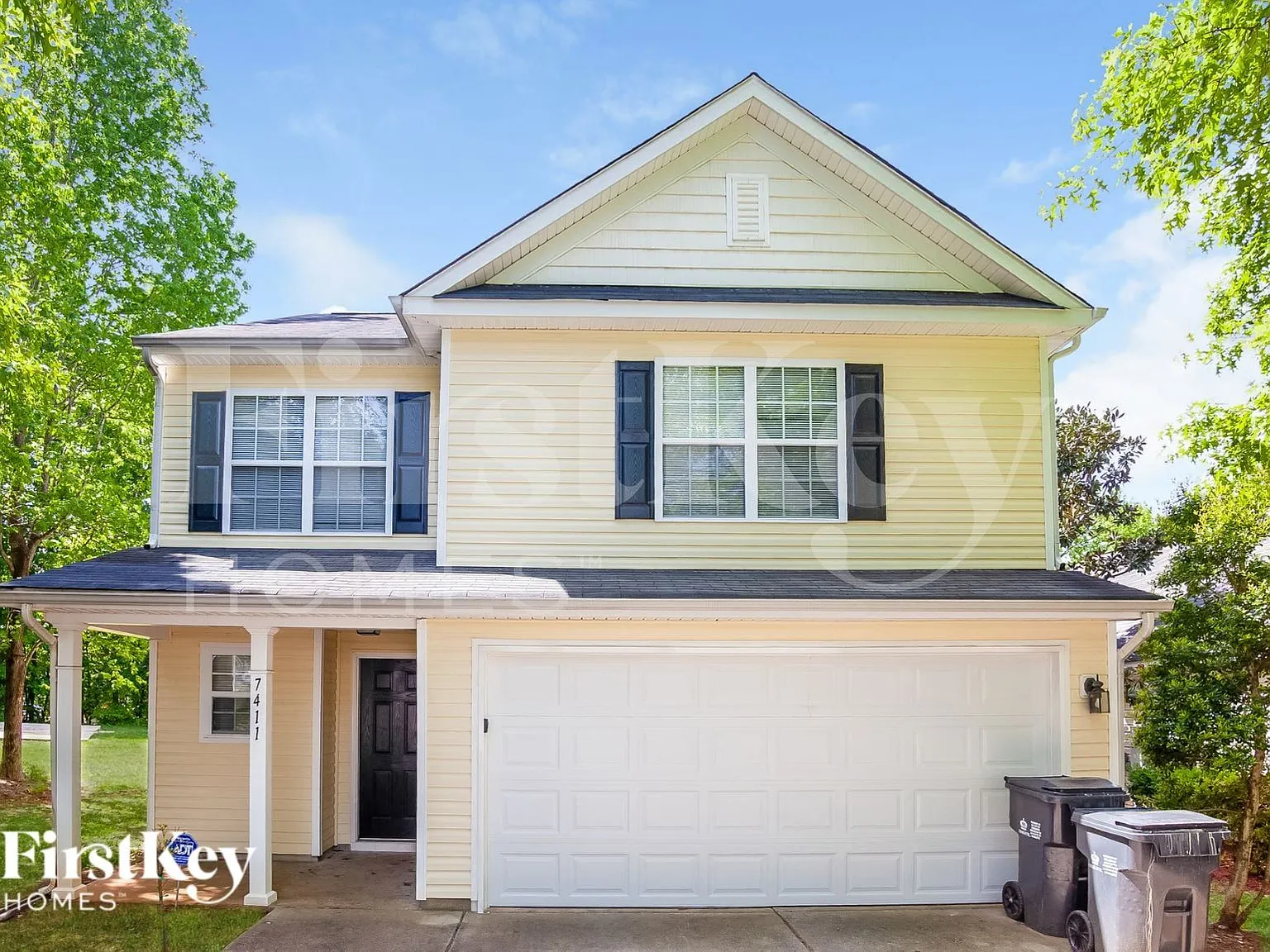 3 bed, 2.5 bath, 1820 sqft, $2,380 — Photo 1