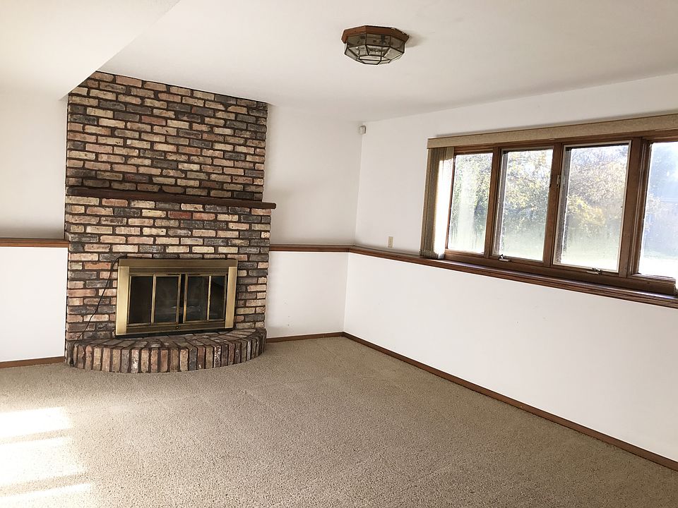 1st image of 13450 Wellington Ct N