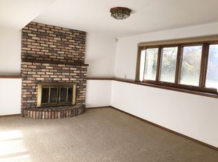 13450 Wellington Ct N, Champlin, MN 55316