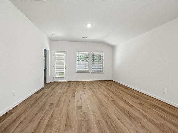 3rd image of 2310 Pioneer Landing Ln