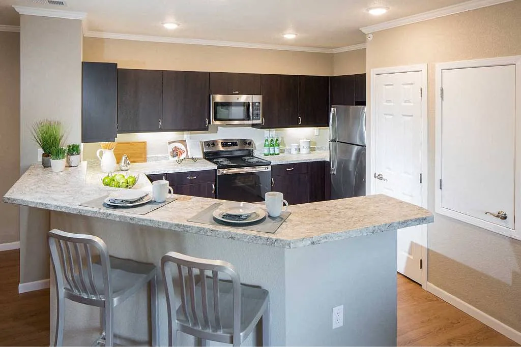 Wintergreen Apartments — Photo 4