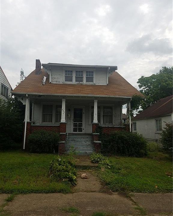 1st image of 924 Kanawha Blvd W