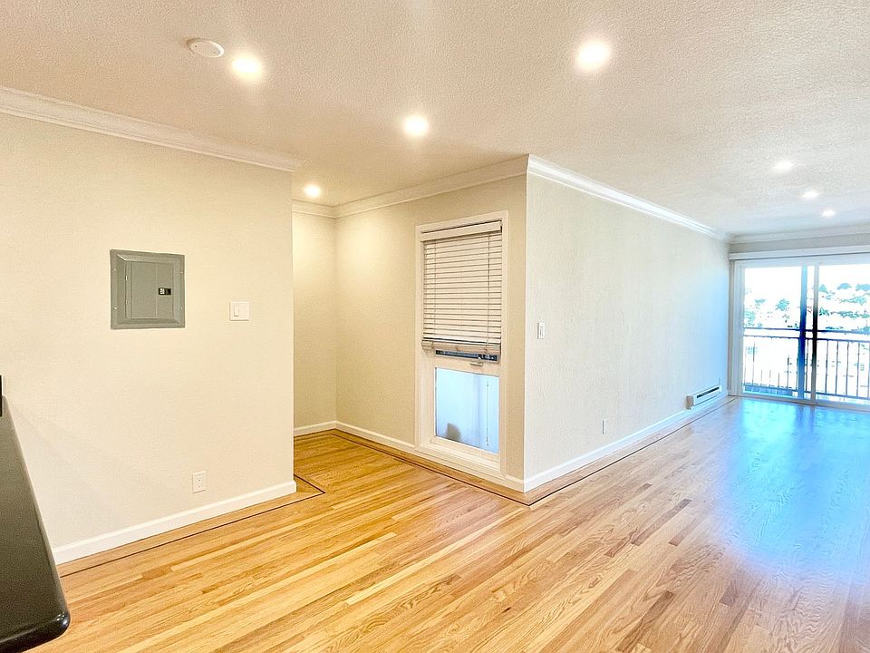 1st image of 4130-40 Cesar Chavez #30-14