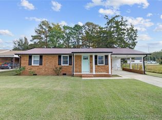 140 Starlite Dr, Lumberton, NC 28358