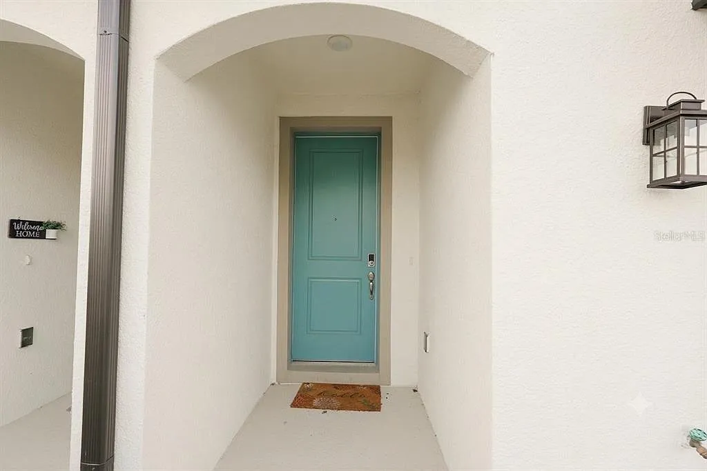 3 bed, 2.5 bath, 1628 sqft, $2,450 — Photo 2