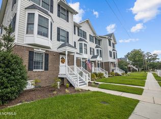 407 Freemason St #2A, Oriental, NC 28571