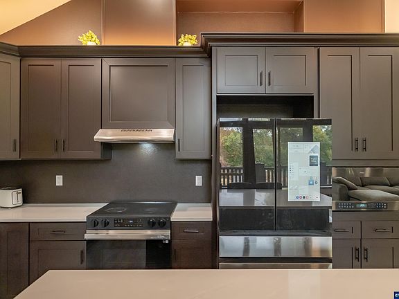 5th image of 33005 Berlin Rd