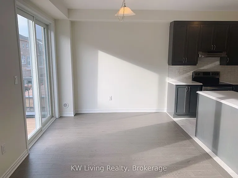 61 Casely Ave — Photo 3