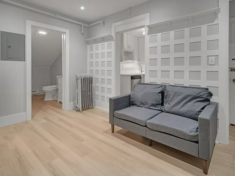504 Stewart Ave — Photo 145