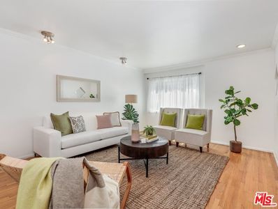 2135 S Palm Grove Ave, Los Angeles, CA, 90016