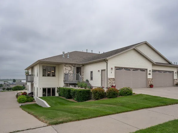 1609 N 33rd St APT 1, Bismarck, ND 58501