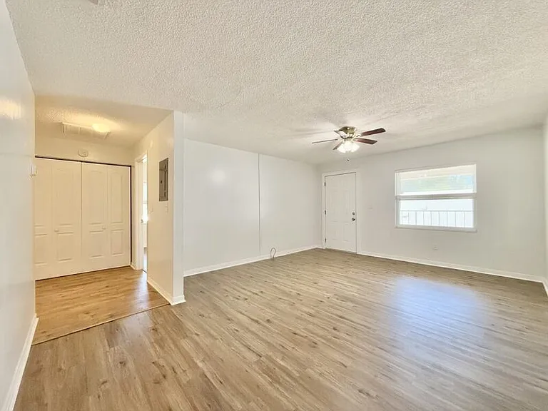 6420 S Adelia Ave #A — Photo 12