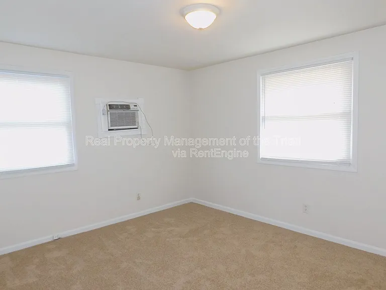 2300 Willow Rd — Photo 6