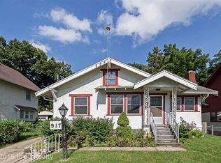 917 31st St, Des Moines, IA 50312
