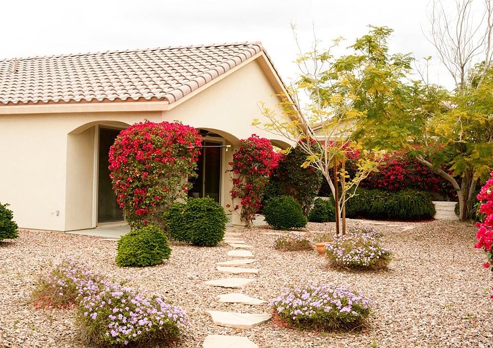 1st image of 80536 Avenida Los Padres