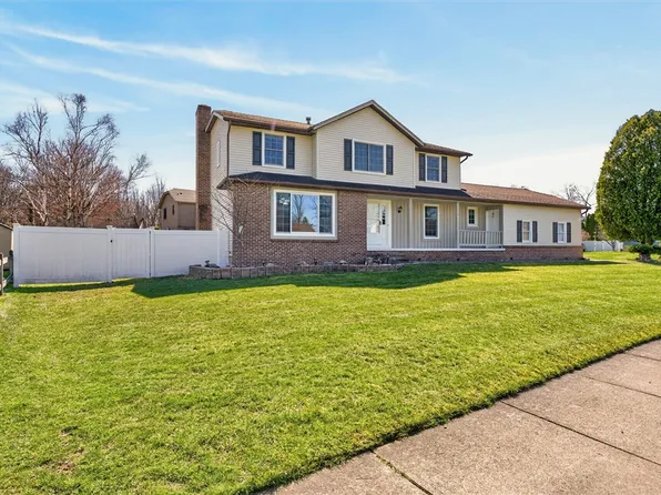 6 Silver Ridge Dr, Rochester, NY 14626