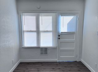 6935 Mountain View Ave, Huntington Park, CA 90255