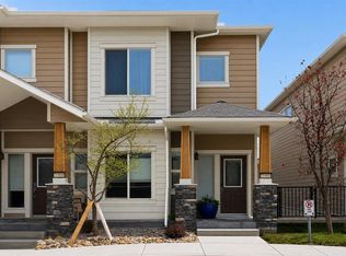 86 S Cougar Ridge Lndg SW, Calgary, AB T3H0X8