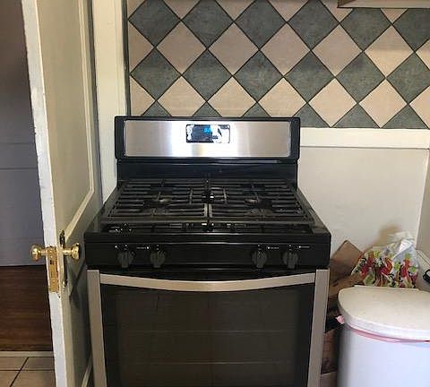 4th image of 3550 Harriet Ave S #1