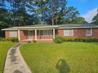 2214 Jerry Jones Dr, Valdosta, GA 31602