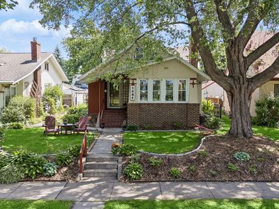 1484 Arona St, Saint Paul, MN, 55108