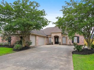 6330 Bayou Crossing Dr, Alexandria, LA 71303