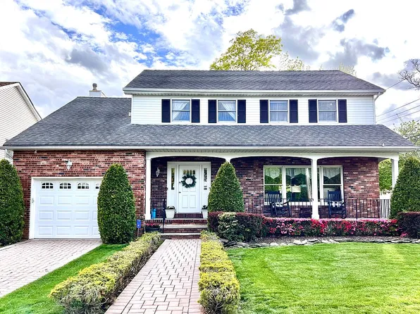 6 Ryan Pl, Staten Island, NY 10312