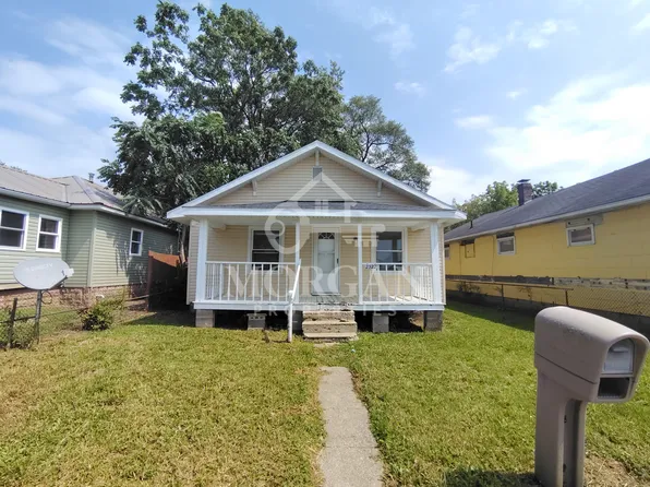 2322 S Mulberry St, Muncie, IN 47302