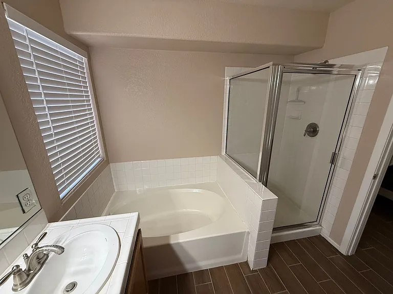 904 Big Horn St — Photo 18