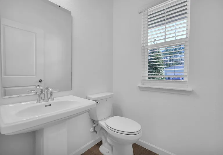 302 Lake Sinclair St — Photo 22