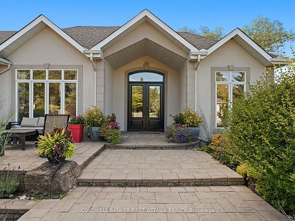 2nd image of 358 River Rd