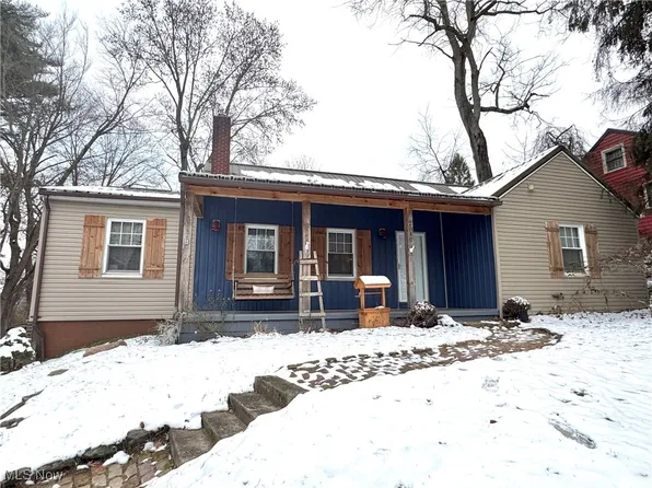 2040 Norwood Blvd, Zanesville, OH 43701