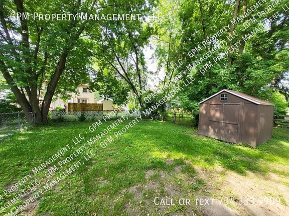3rd image of 2308 Deerfield Ct