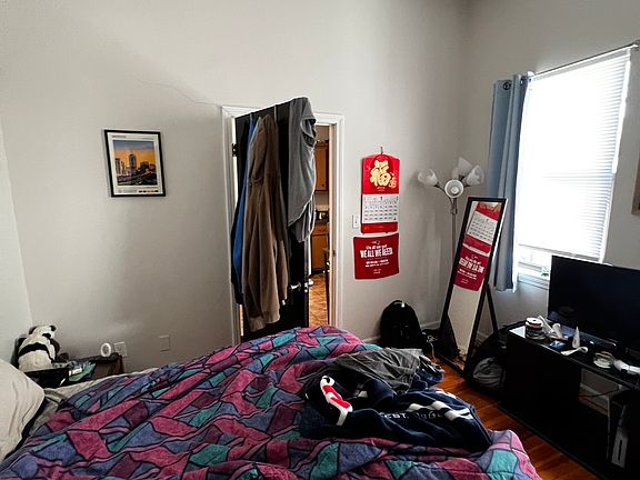 4th image of 796 Main St APT 16