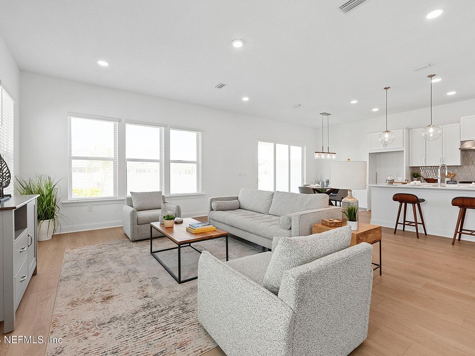 1st image of 339 BEDFORD Terrace #118