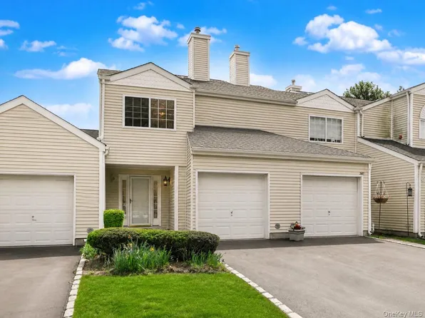 280 Ranch Circle #280, Manorville, NY 11949