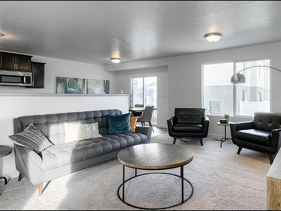 Open Floor Plan: Family room, kitchen and eating area