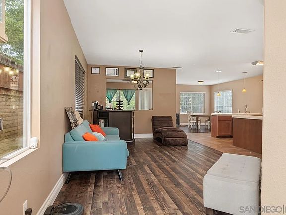 5th image of 474 Chardonnay Ct