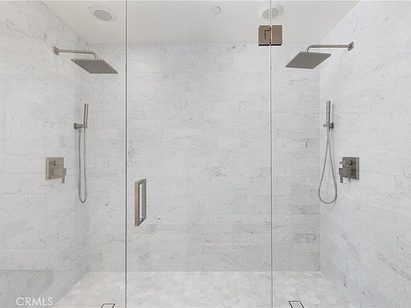 3rd image of 150 The Promenade N Unit 202