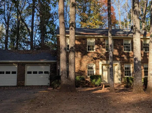 121 Twin Creek Ter, Forest, VA 24551
