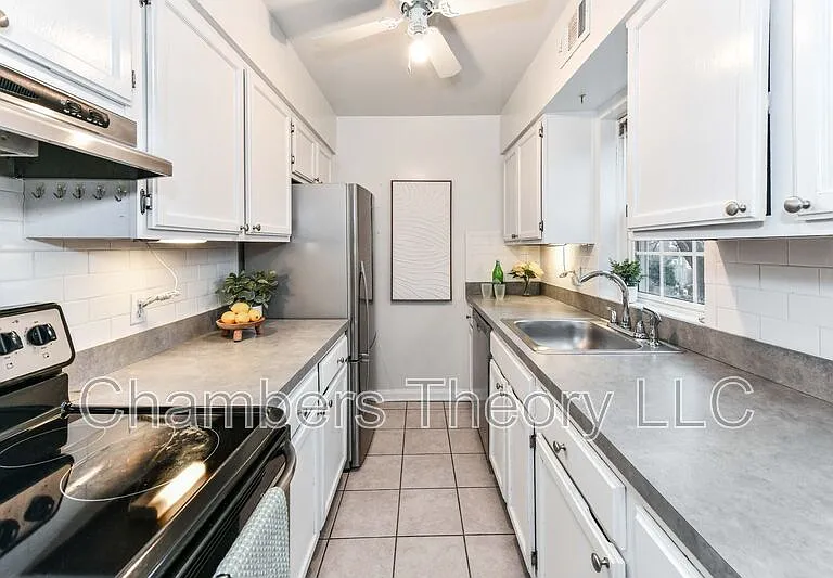 3279 S Stafford St #B2 — Photo 15