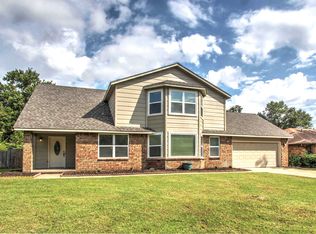 8825 E 64th St S, Tulsa, OK 74133