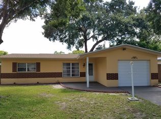 2207 Euclid Cir N, Clearwater, FL 33764