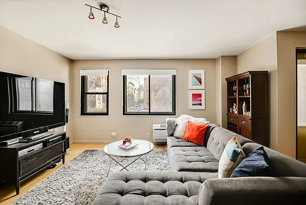 Sold by Compass | media 10