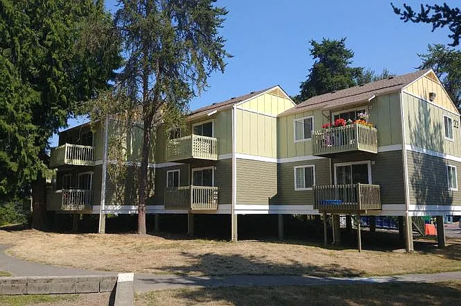 Royal Hills Apartments — Photo 3