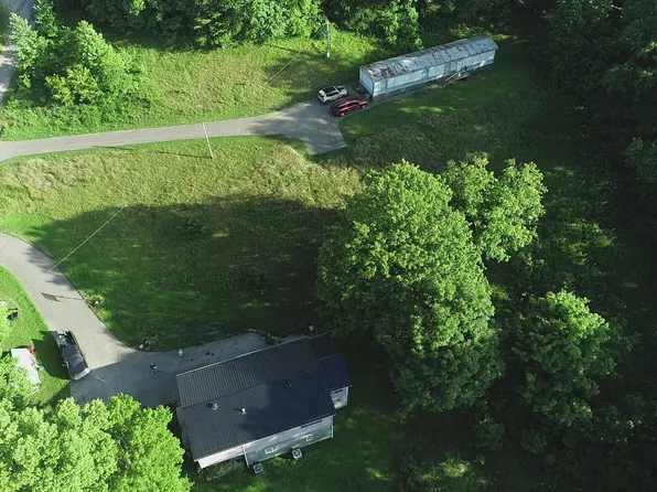 500 & 538 Waterside Dr, Olive Hill, KY 41164