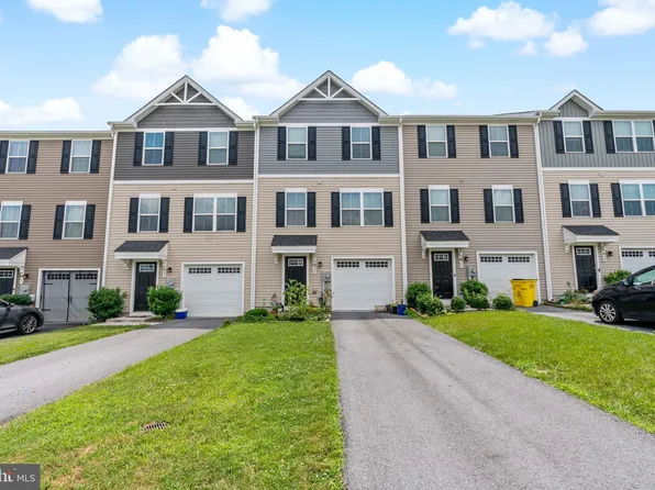 25 Sebago Pl, Martinsburg, WV 25403